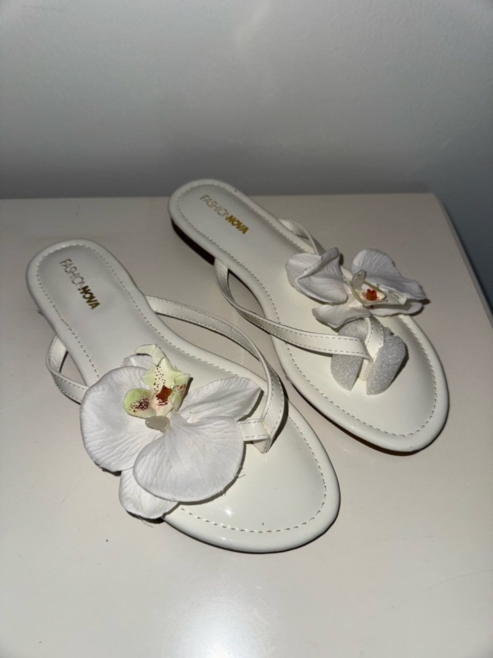 Fashion Nova White Orchid Slide Sandals